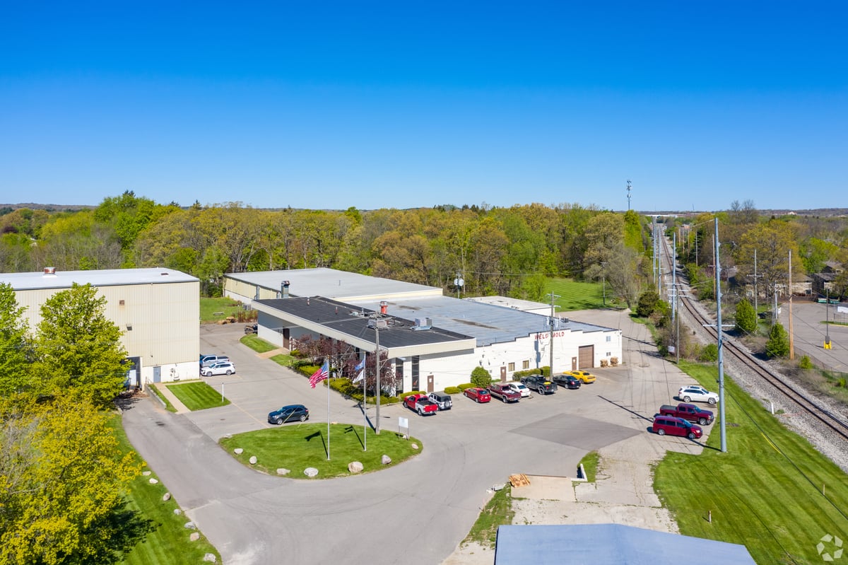 750 Rickett Rd - LEASE